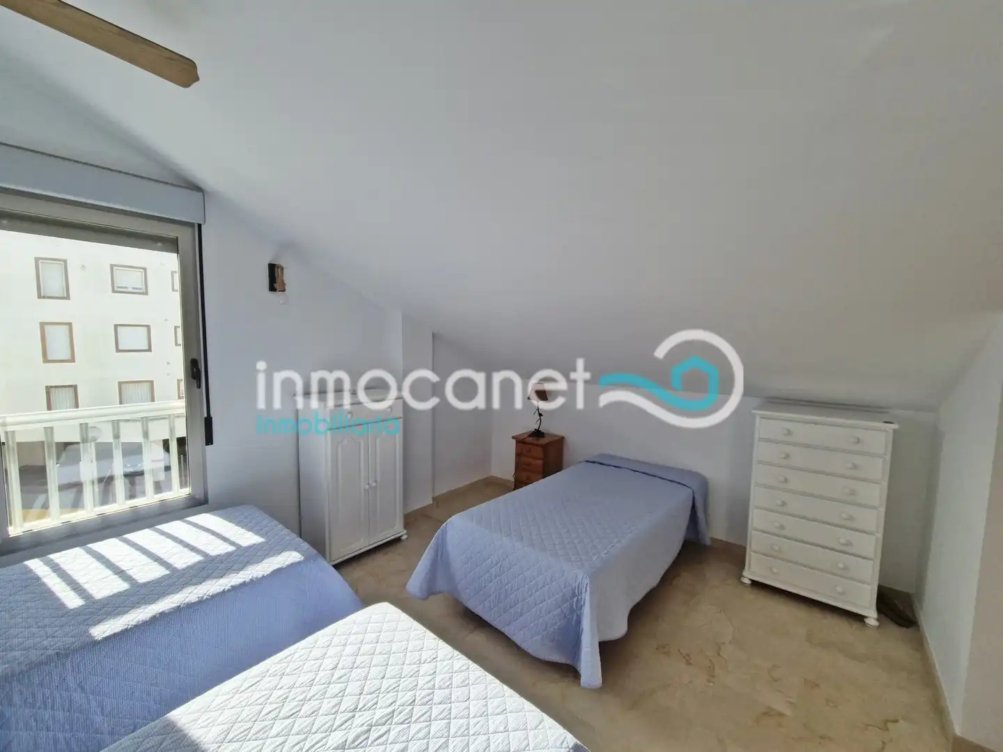 Dormitori de Casa o xalet en venda en Oliva amb Aire condicionat, Calefacció i Terrassa