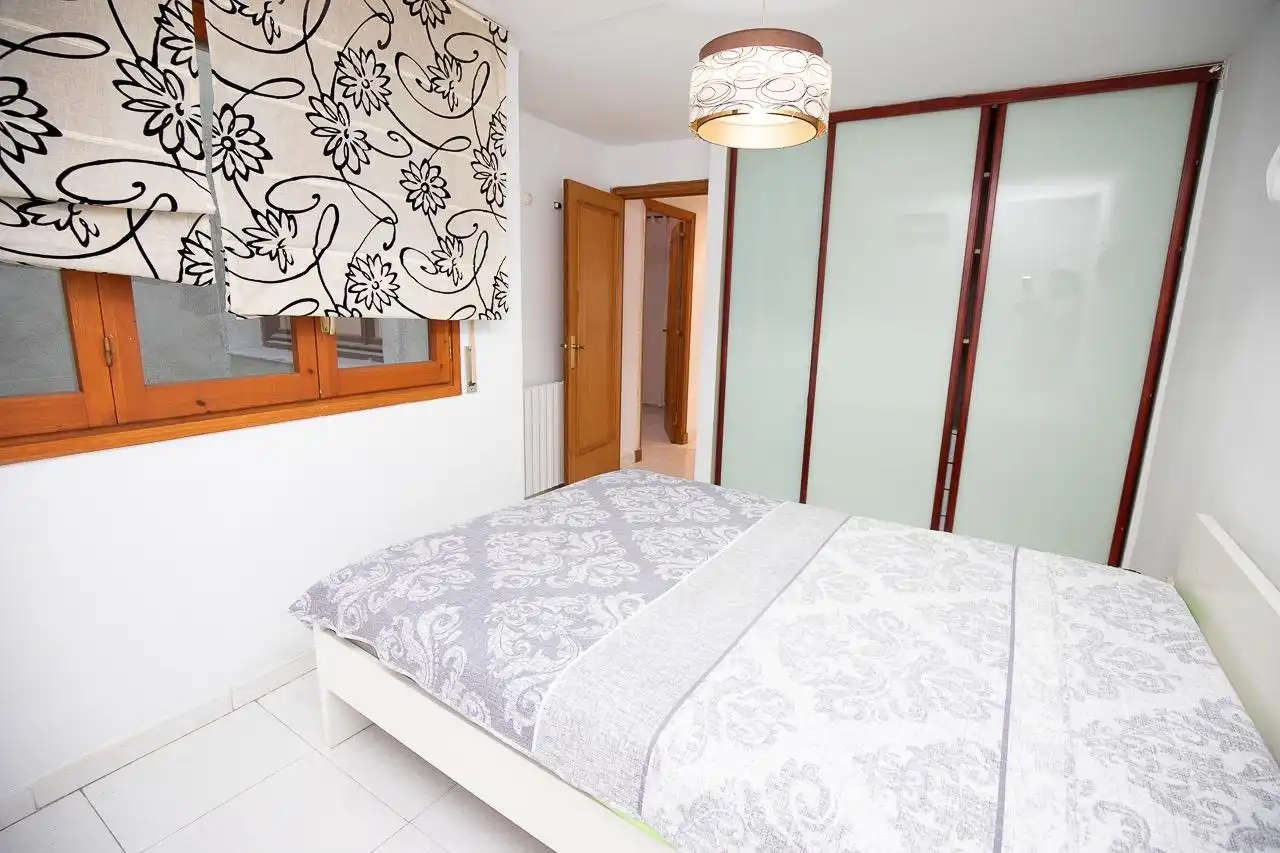 Habitación de Apartamento en venta en Tarragona con Terraza y Balcón