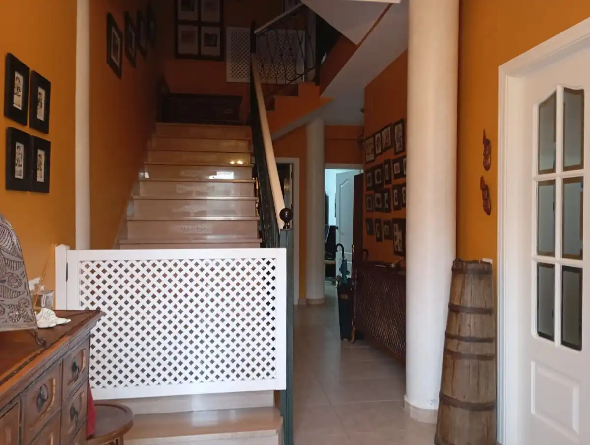 Haus oder Chalet zum Verkauf in Valdepeñas mit Klimaanlage, Heizung und Terrasse