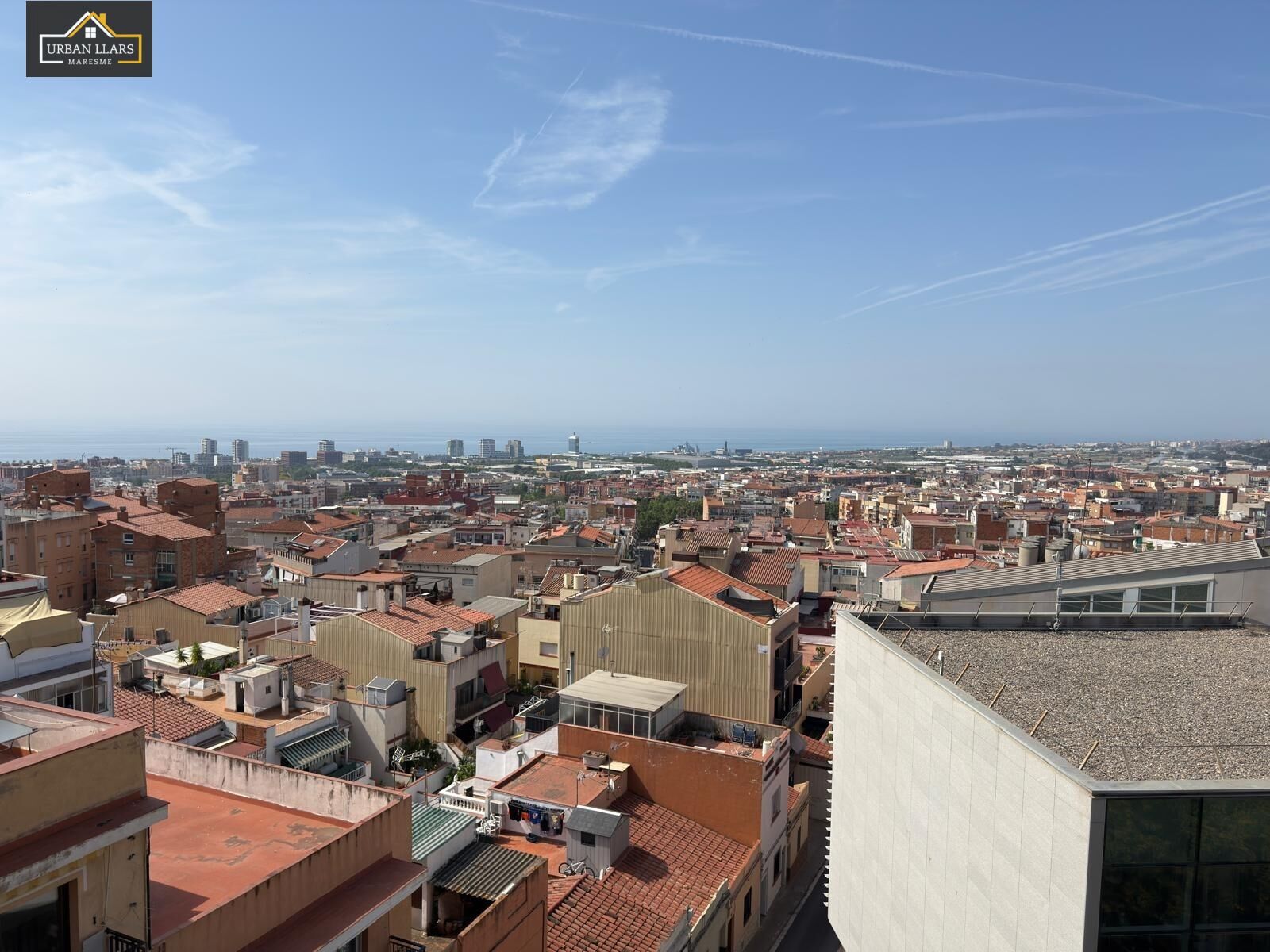 Vista exterior de Pis en venda en Mataró amb Calefacció i Parquet
