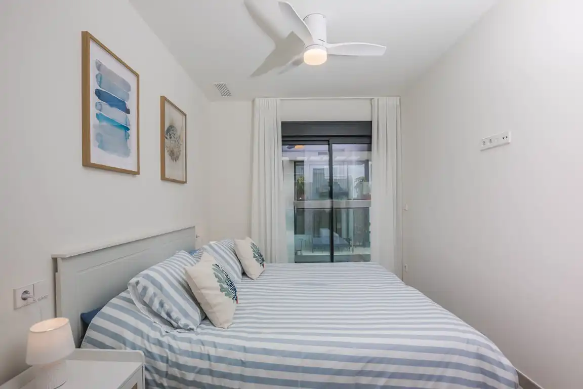 Schlafzimmer von Wohnungen zur Miete in Jávea / Xàbia mit Klimaanlage, Privatgarten und Schwimmbad