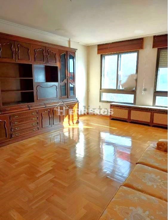 Piso en venta en  Logroño con Calefacción, Parquet y Terraza