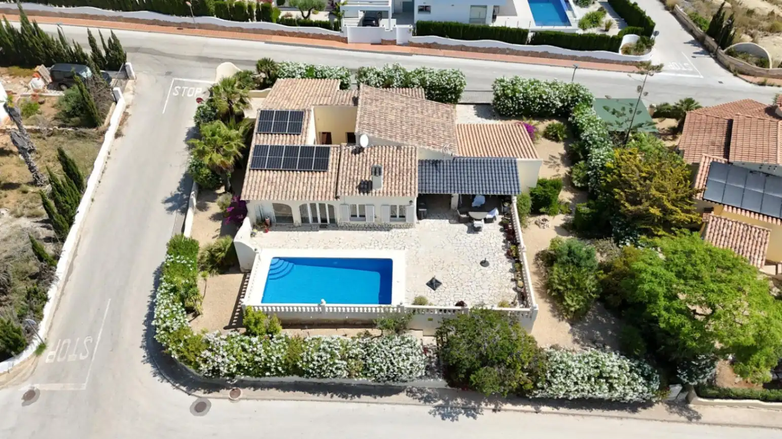 Vista exterior de Casa o chalet en venta en Benitachell / El Poble Nou de Benitatxell con Aire acondicionado, Calefacción y Jardín privado