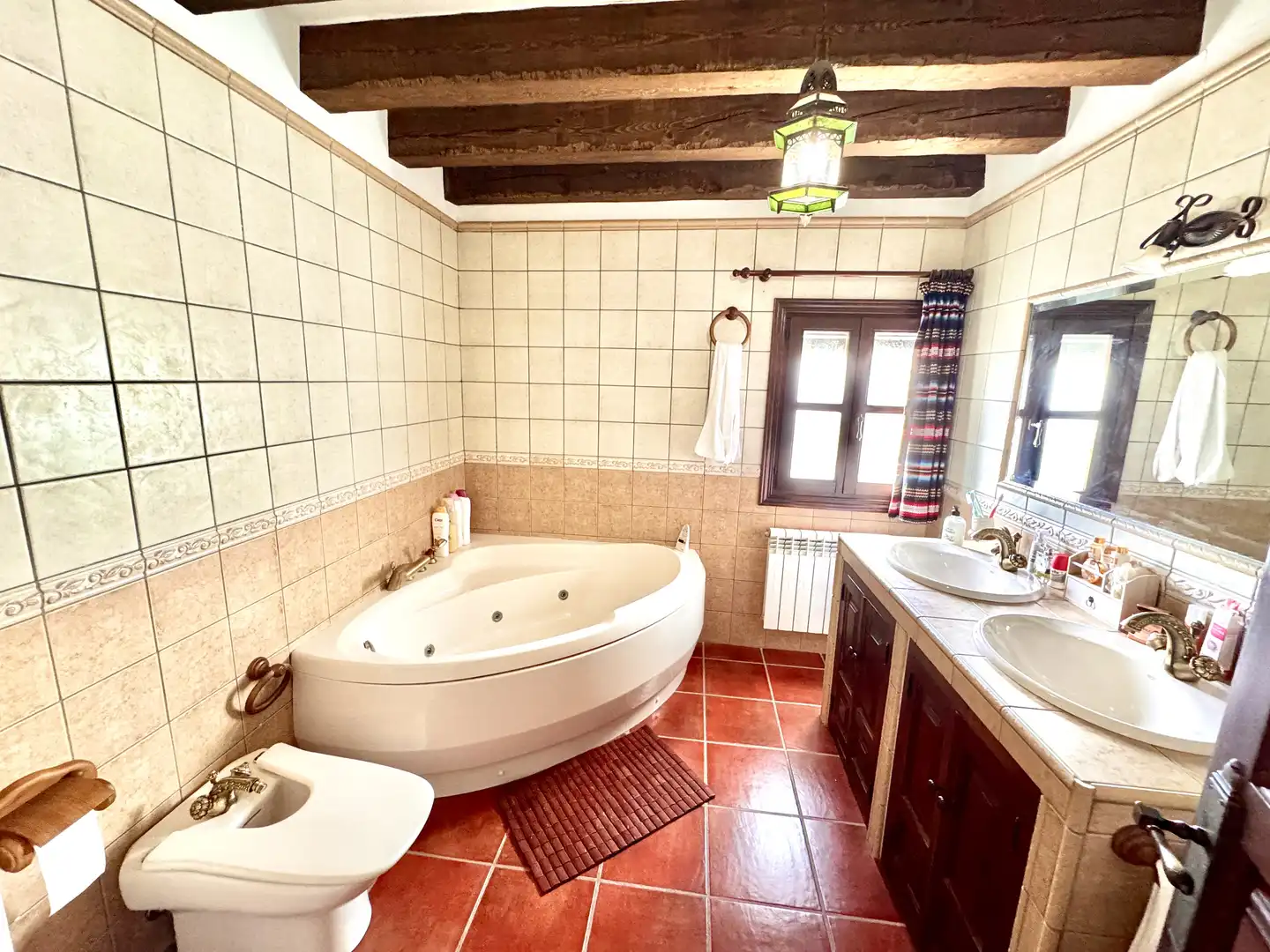 Bathroom of Buildings for sale in Juviles  with Alarm