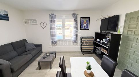 Foto 4 de Apartamento en venta en De la Platja, Santa Margarita, Roses