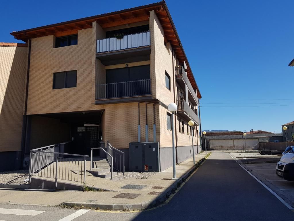 Exterior view of Garage for sale in Rodezno