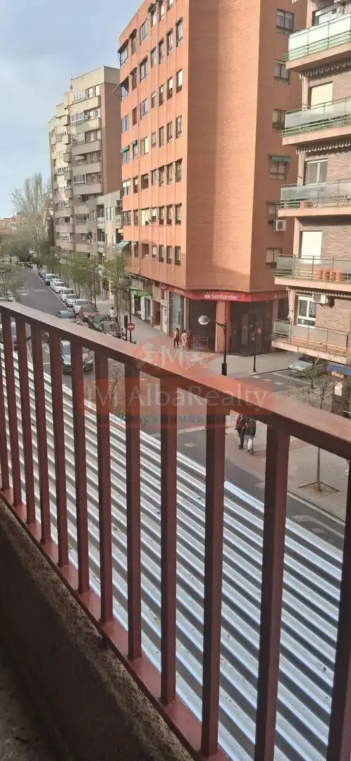 Vista exterior de Pis en venda en Albacete amb Calefacció, Traster i Balcó