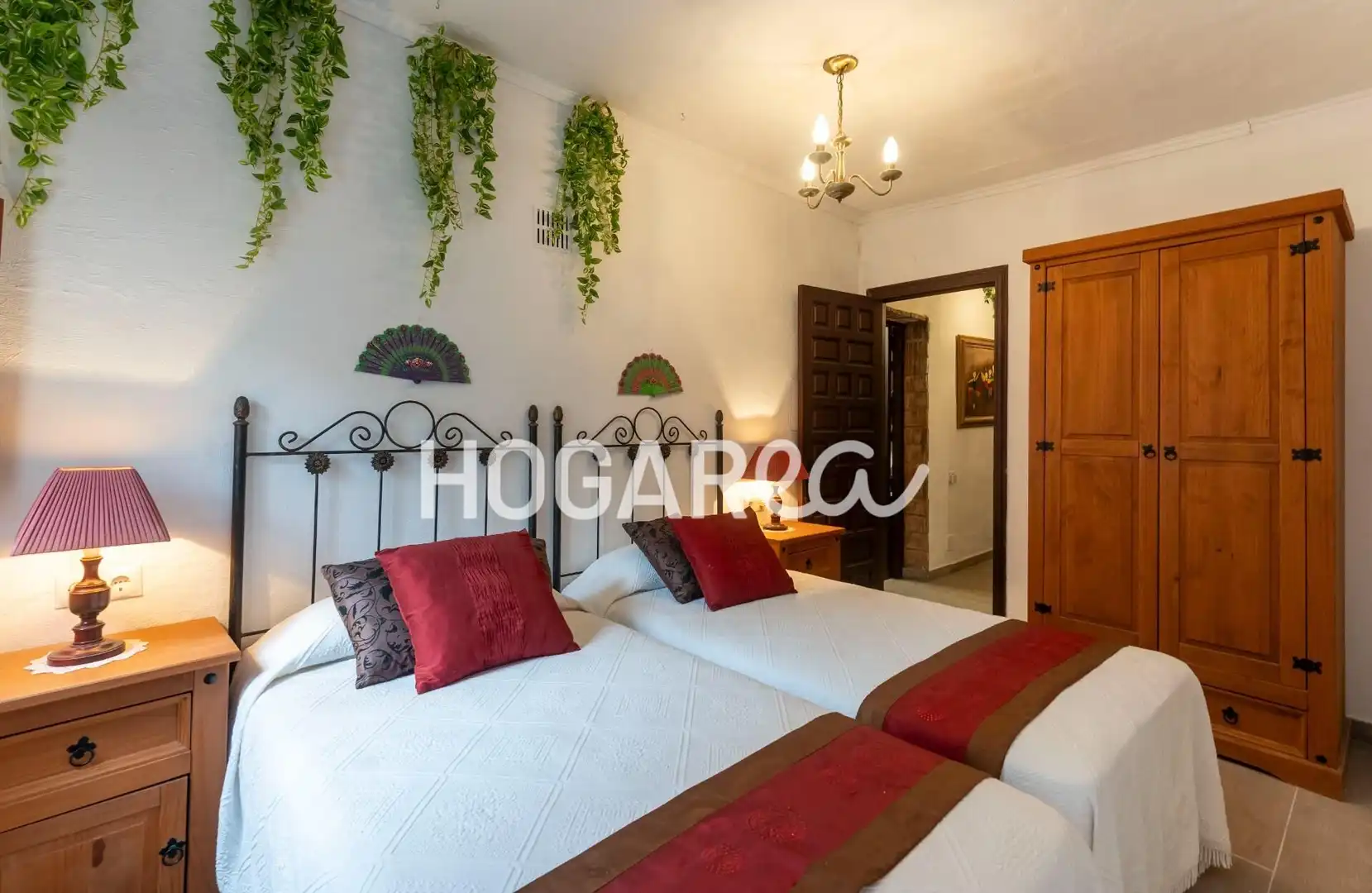 Habitación de Finca rústica en venta en Alcaucín con Jardín privado, Terraza y Piscina