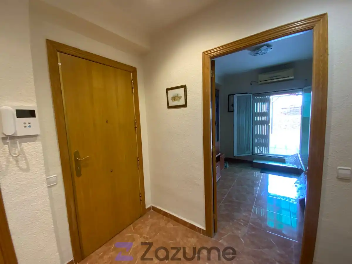 Flat for rent in Valencia  with Air Conditioner, Heating and Terrace