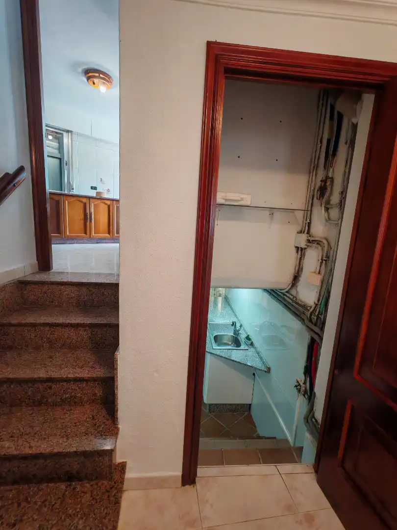 Detached homes for rent in A Laracha    with Terrace, Storage room and Furnished