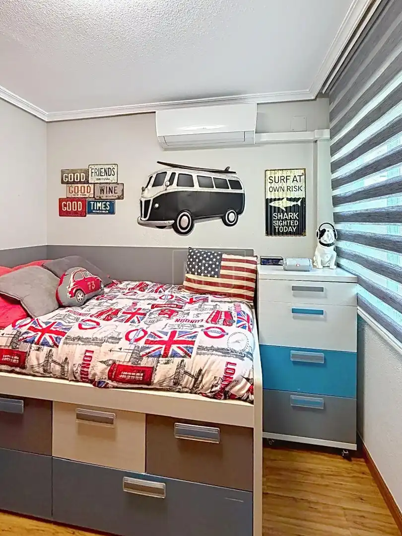 Bedroom of Flat for sale in Pinto  with Air Conditioner, Heating and Terrace