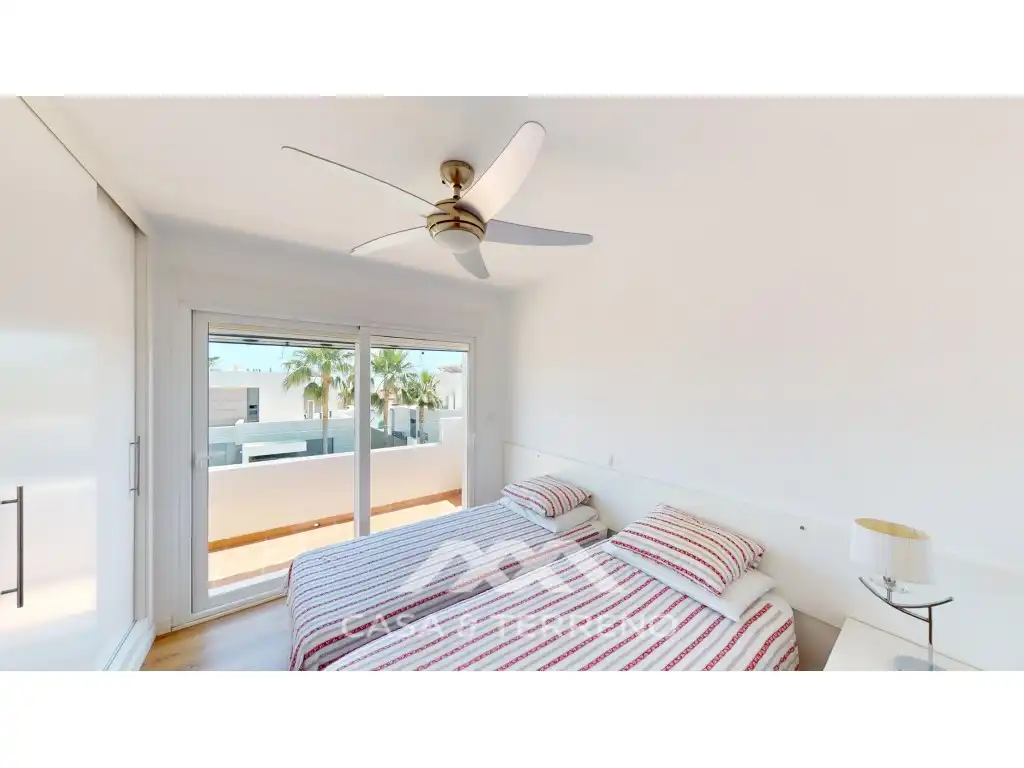 Dormitori de Casa o xalet en venda en Vélez-Málaga amb Aire condicionat, Jardí privat i Terrassa