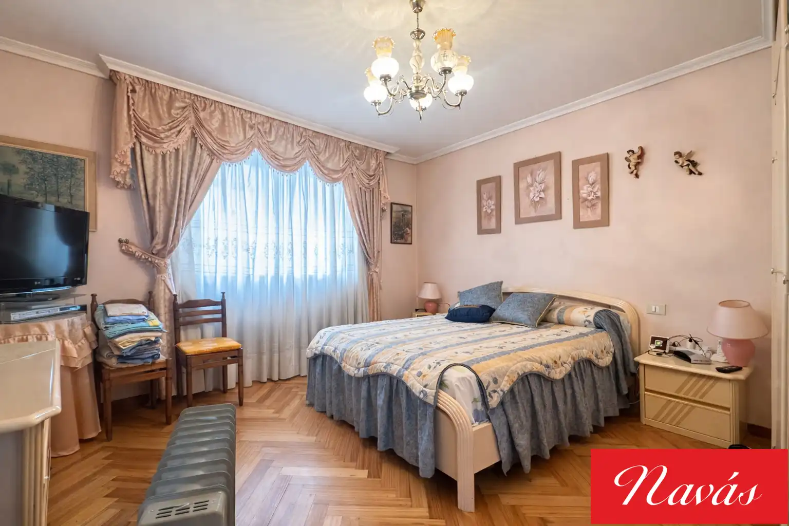 Bedroom of Flat for sale in Vigo   with Heating, Parquet flooring and Storage room