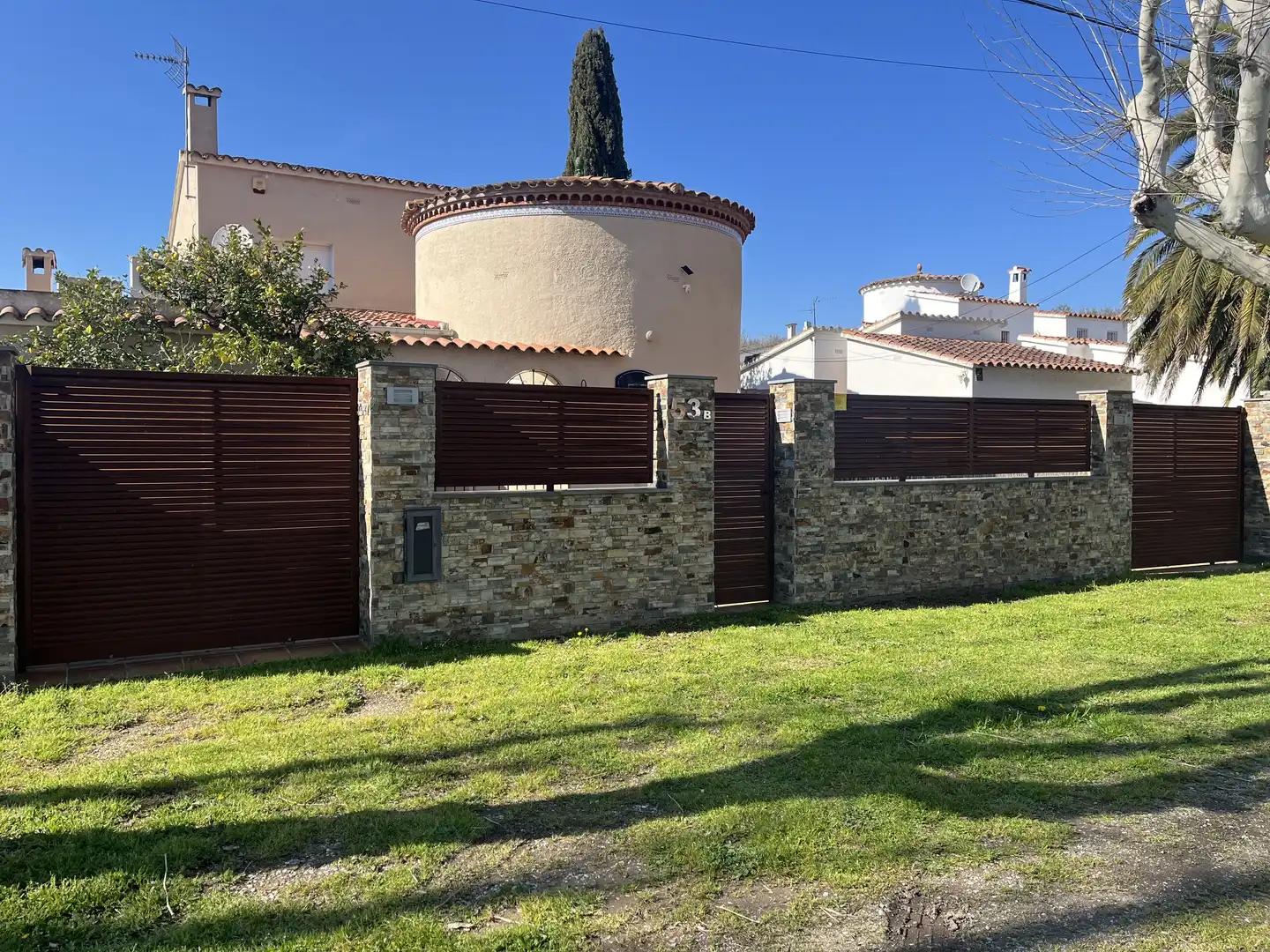 Vista exterior de Casa o xalet en venda en Empuriabrava