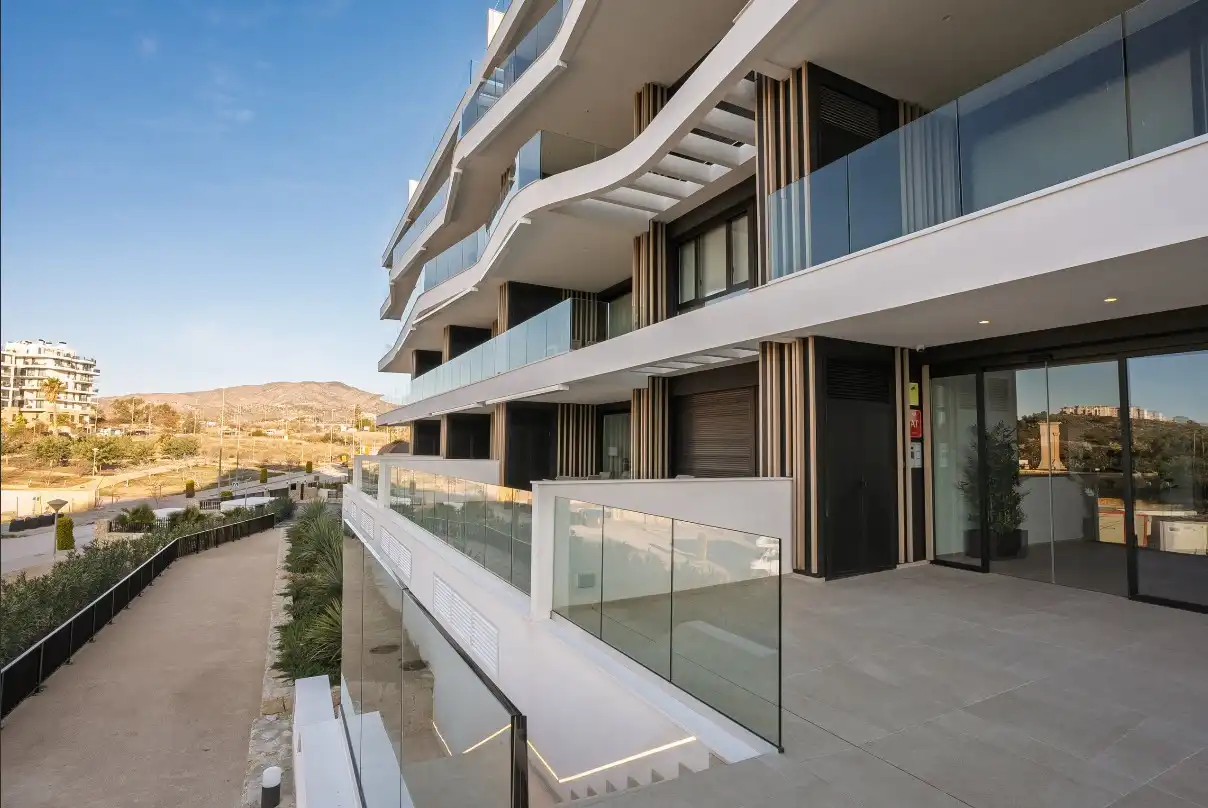 Apartment with pool for sale in Platja de Torres
