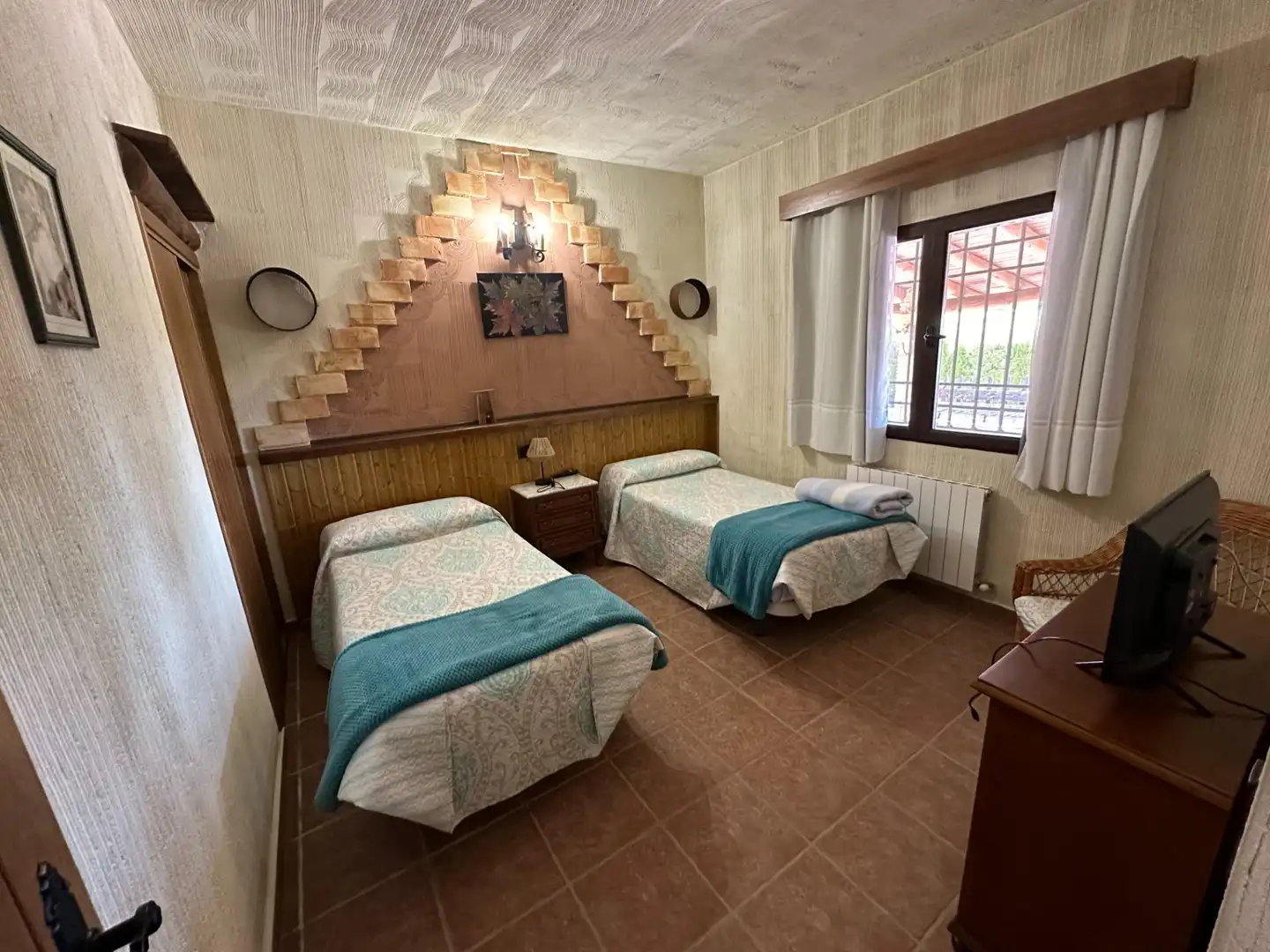 Bedroom of Houses for sale in Villar de Olalla  with Air Conditioner, Heating and Private garden