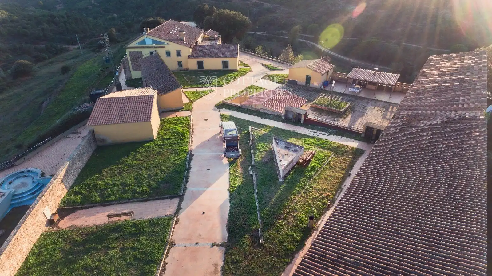 Finca rústica en venda en Sant Llorenç Savall amb Calefacció i Piscina