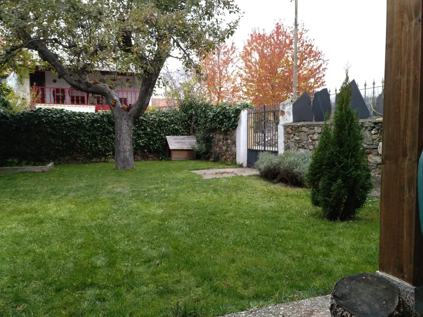 Jardí de Casa o xalet en venda en Soto y Amío amb Calefacció, Jardí privat i Moblat