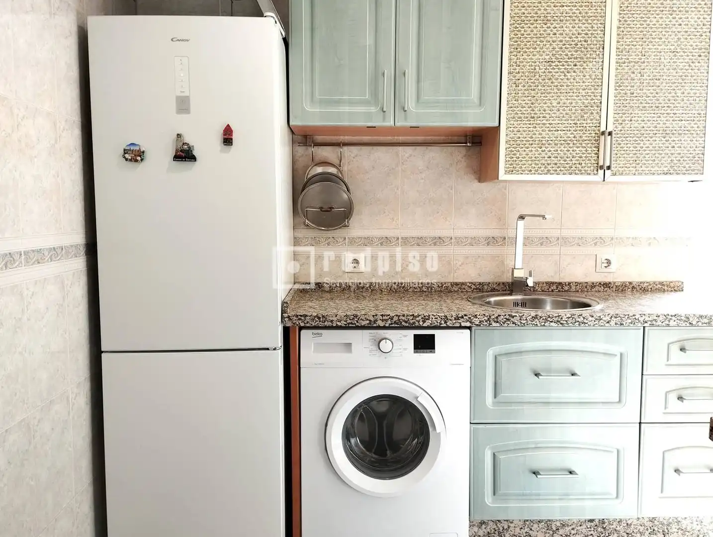 Kitchen of Flat for rent in Sevilla  with Air Conditioner, Heating and Terrace