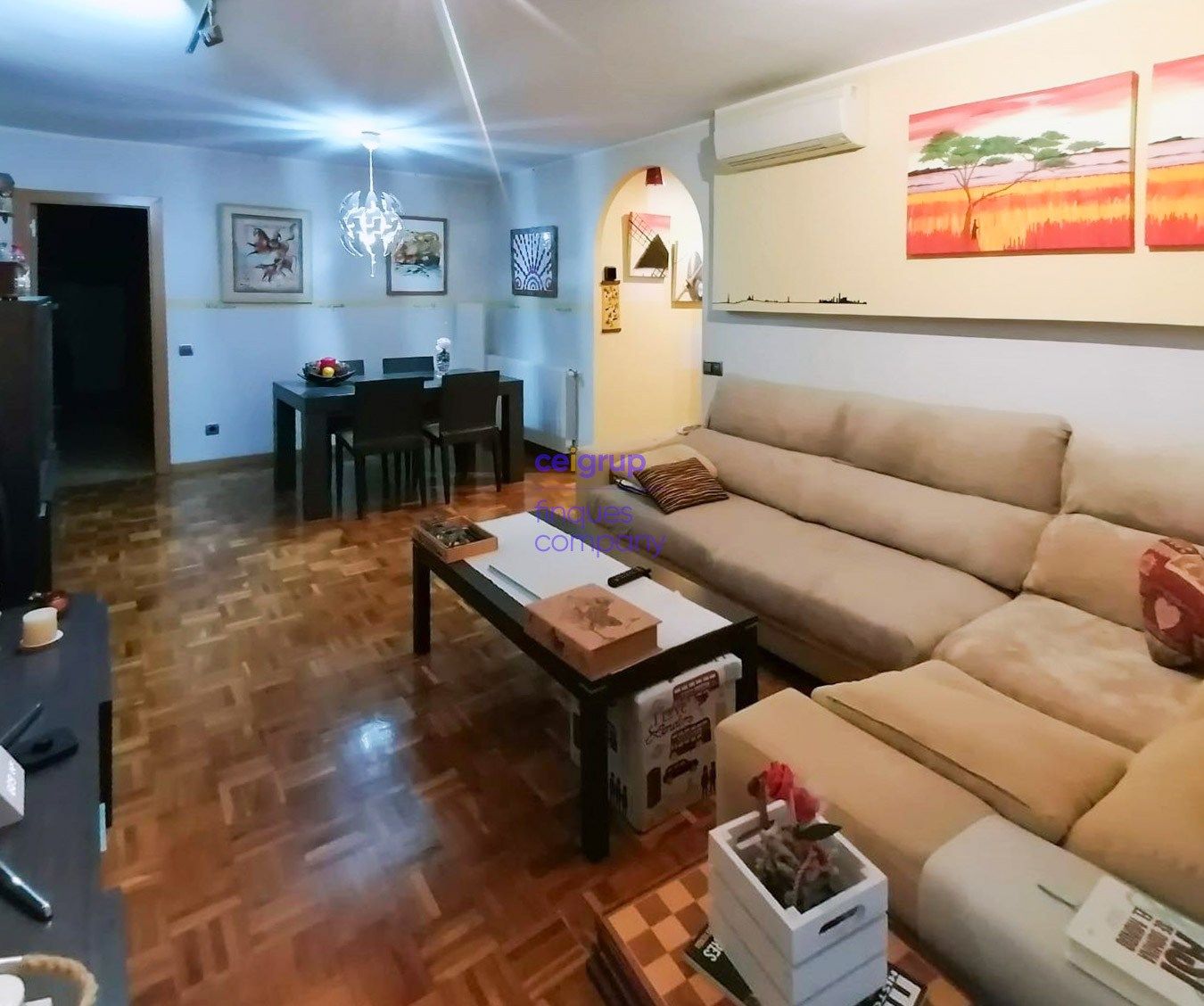 Sala d'estar de Pis en venda en Girona Capital amb Calefacció