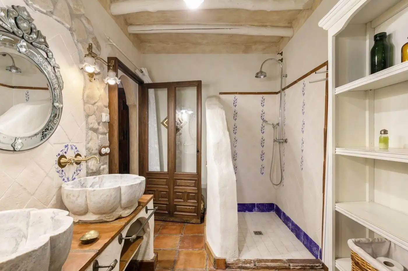 Bany de Casa o xalet en venda en Montefrío amb Aire condicionat, Calefacció i Jardí privat