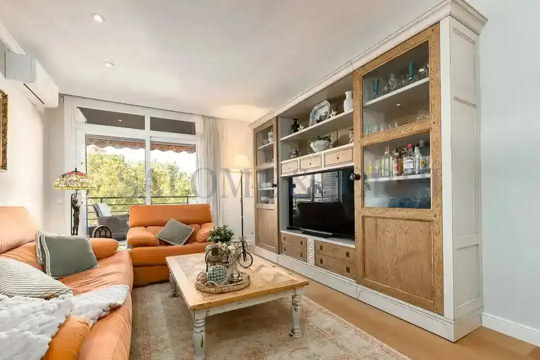 Wohnzimmer von Wohnung zum Verkauf in Vilassar de Mar mit Klimaanlage, Heizung und Parkett