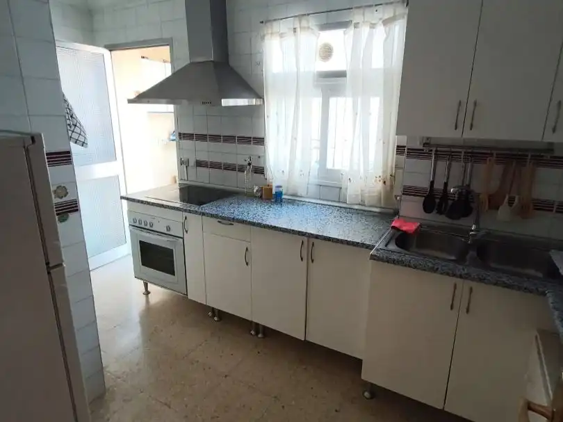 Cocina de Piso en venta en  Sevilla Capital con Aire acondicionado