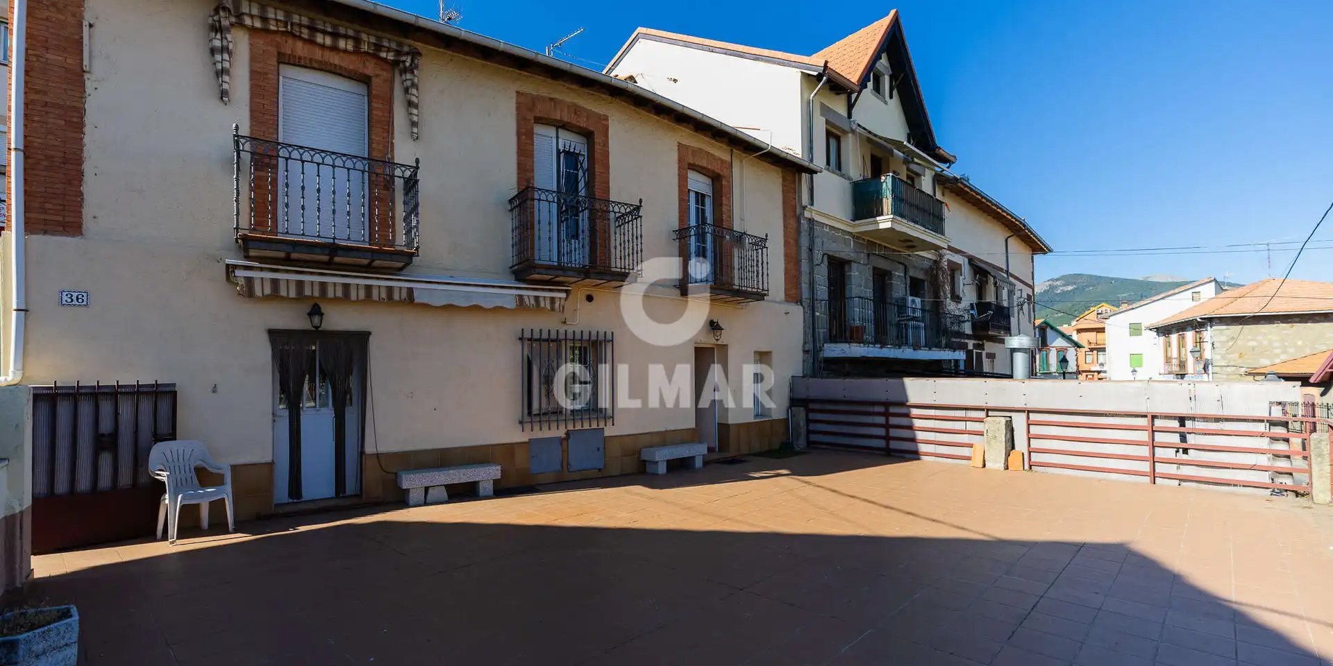 Vista exterior de Dúplex en venda en Cercedilla amb Calefacció i Balcó