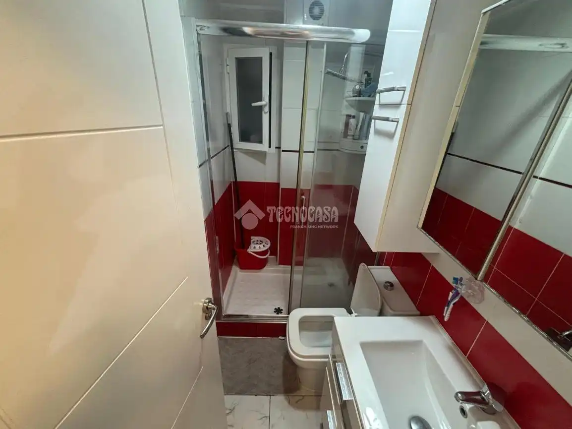 Bany de Pis en venda en Madrid amb Aire condicionat
