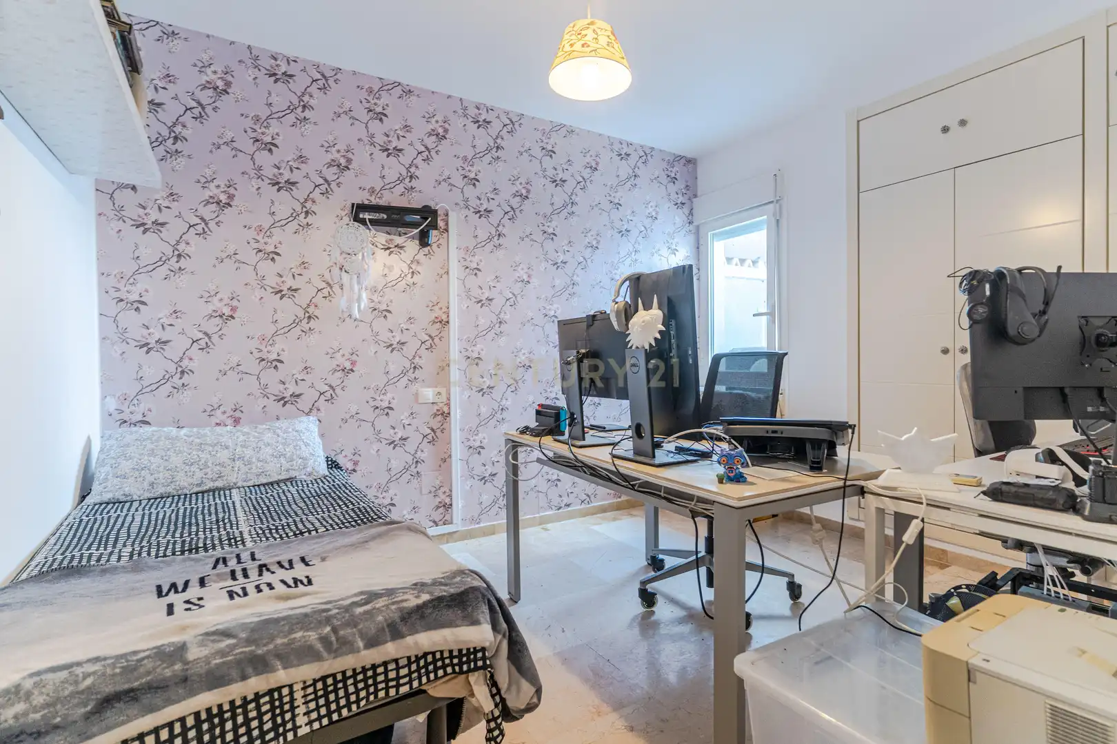 Habitación de Apartamento en venta en Rincón de la Victoria con Aire acondicionado, Trastero y Piscina