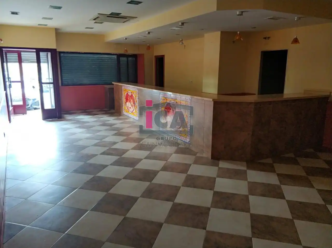 Local comercial en venda a AVDA RODRIGUEZ DE LEDESMA (LOCAL EN EDIFICIO ZIGURAT), imagen 4