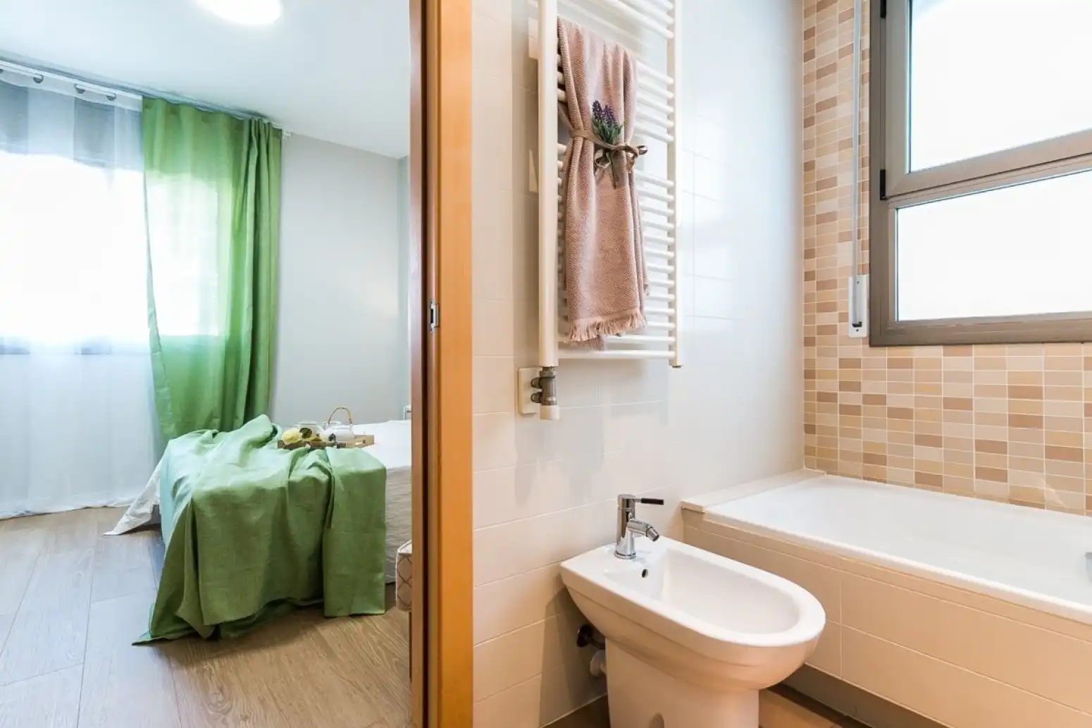 Badezimmer von Wohnung zum Verkauf in Terrassa mit Klimaanlage, Heizung und Parkett