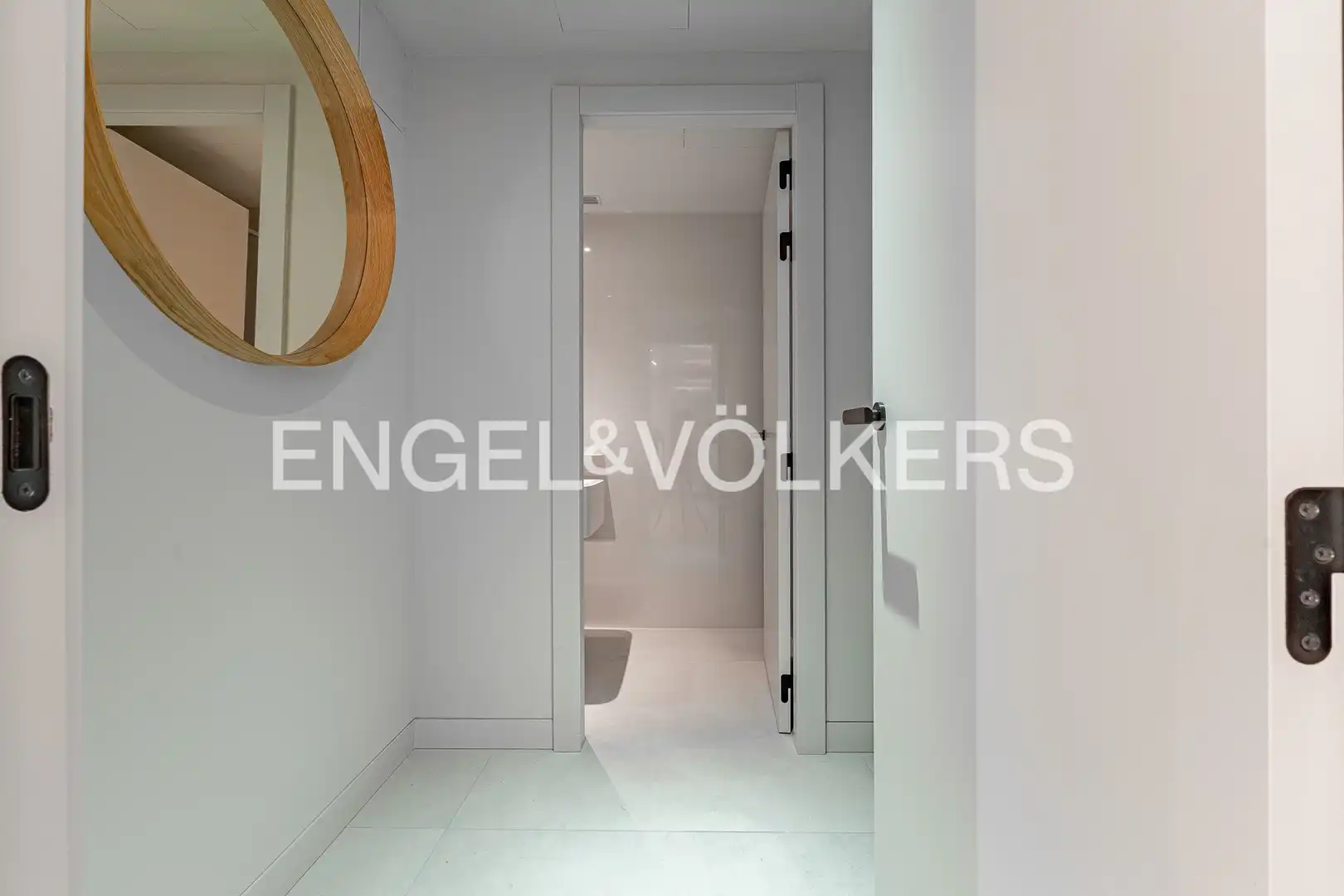 Flat for sale in Barcelona  with Air Conditioner, Heating and Terrace