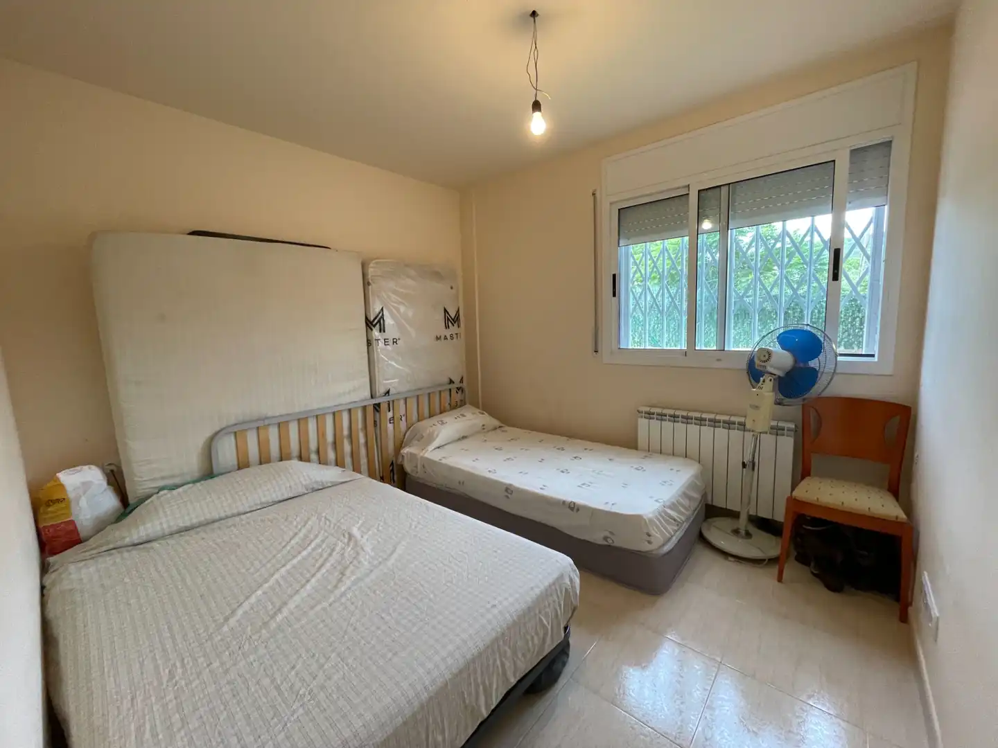Schlafzimmer von Wohnung zum Verkauf in La Pobla de Segur mit Heizung, Privatgarten und Terrasse