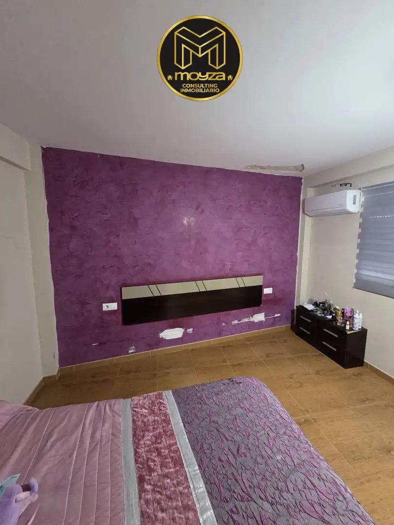 Dormitori de Casa o xalet en venda en Jaén amb Aire condicionat, Calefacció i Terrassa