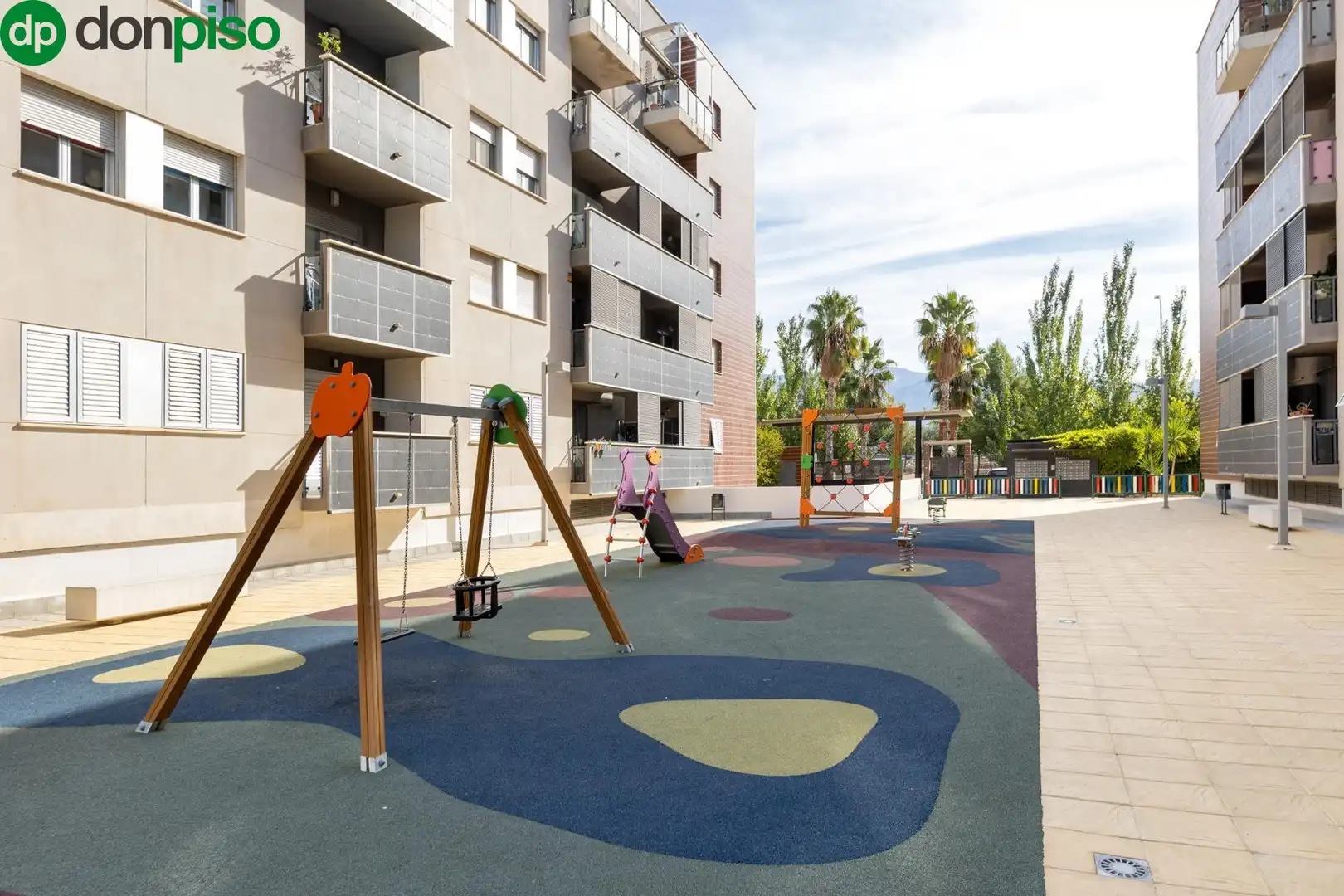 Pis en venda a Avenida de Circunvalación, 11, Carretera de Granada - La Alcazaba