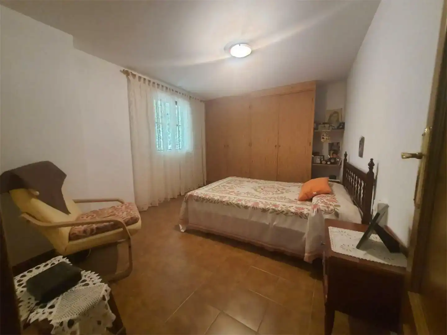 Dormitori de Casa adosada en venda en Cádiar amb Piscina, Moblat i Forn