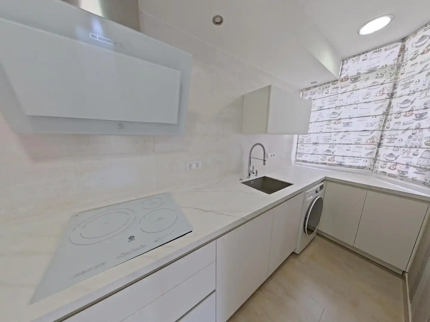 Cocina de Piso de alquiler en Córdoba con Aire acondicionado, Terraza y Amueblado