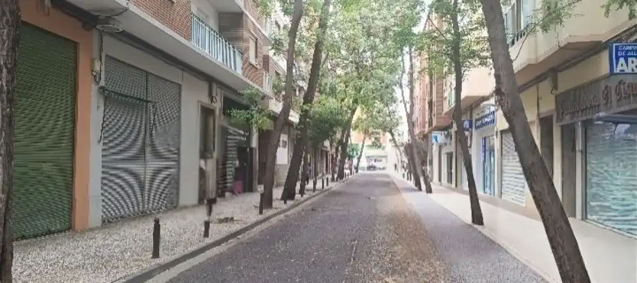 Vista exterior de Piso en venta en Zaragoza con Calefacción