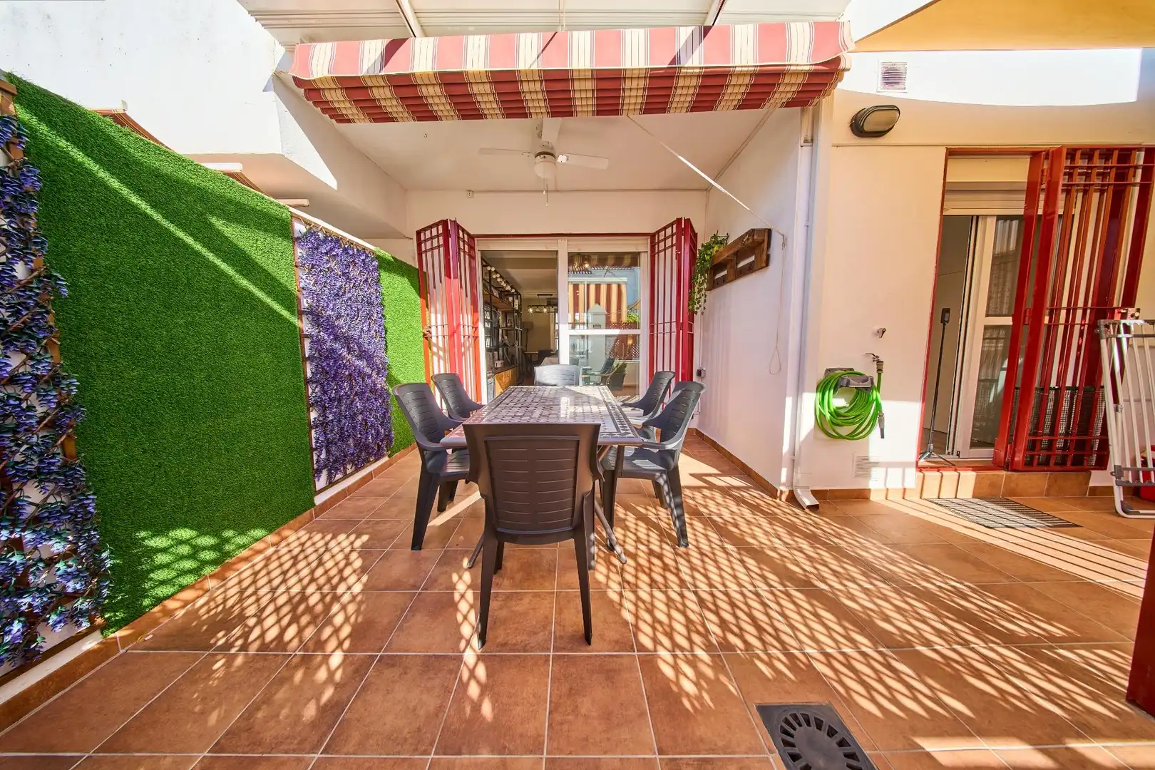 Terrassa de Casa adosada en venda en Ogíjares amb Calefacció, Jardí privat i Parquet