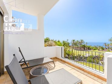 Apartament amb piscina en venda a Urbanizacion Club De Campo