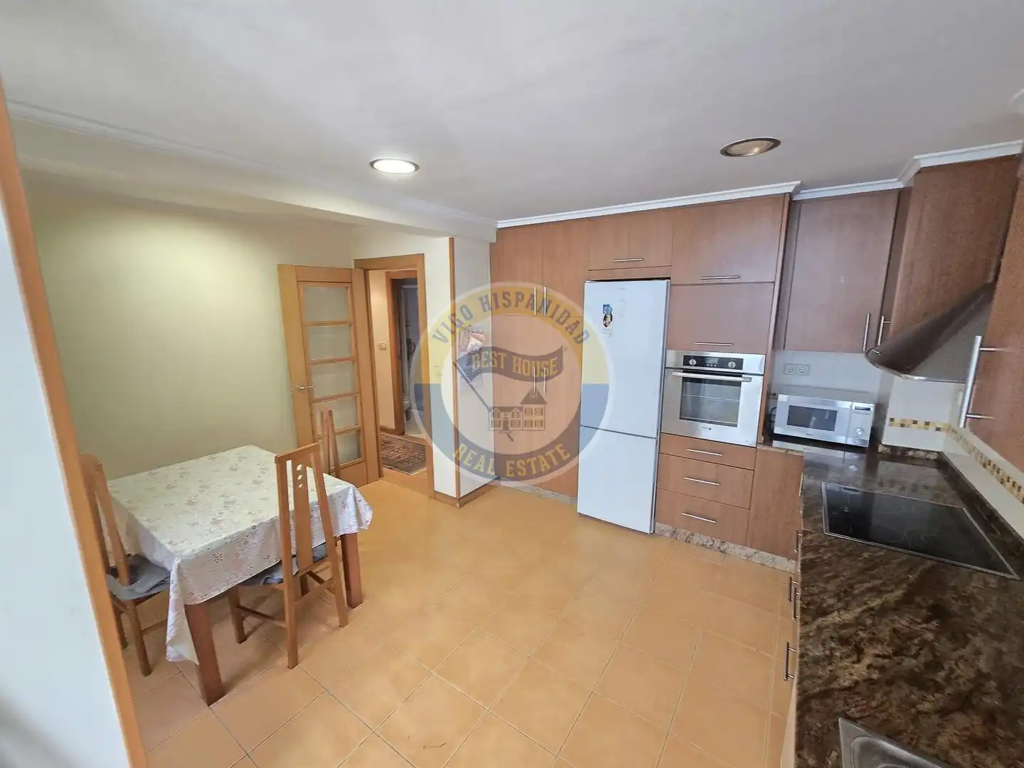 Küche von Wohnung zur Miete in Vigo  mit Heizung, Parkett und Möbliert