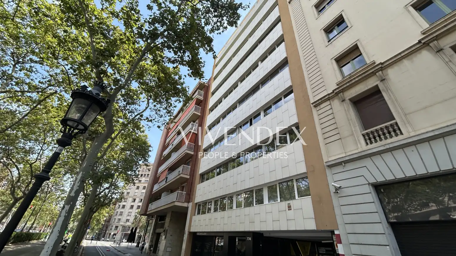 Vista exterior de Oficina de alquiler en Barcelona con Calefacción, Terraza y Amueblado