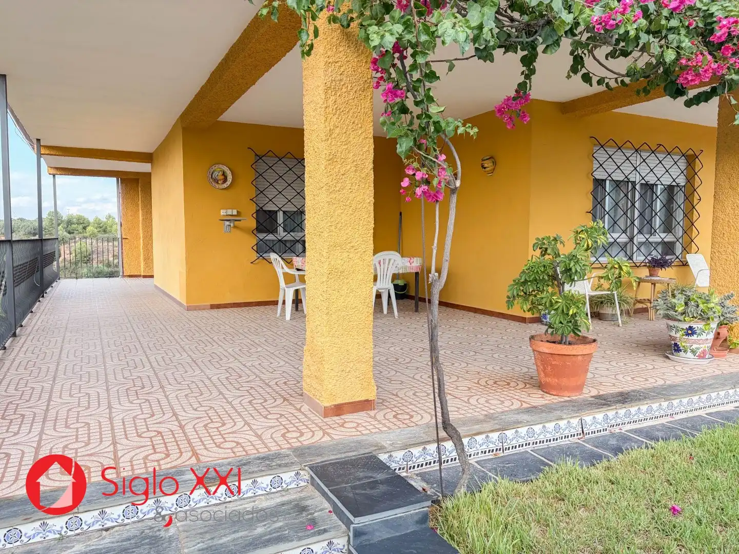 Chalet con piscina en venta en Madrigal, imagen 4