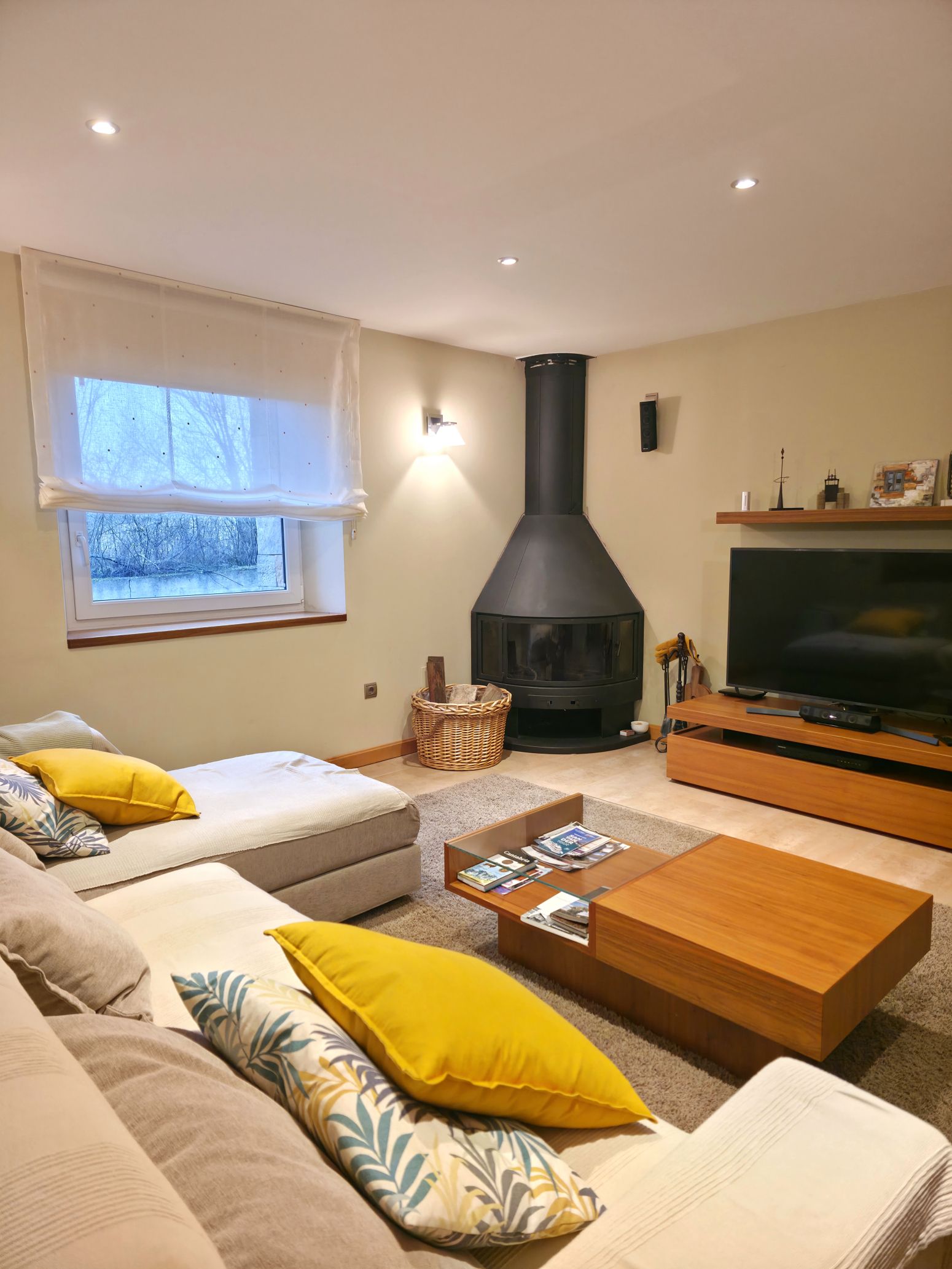 Living room of House or chalet for sale in Aguilar de Campoo  with Heating, Private garden and Furnished