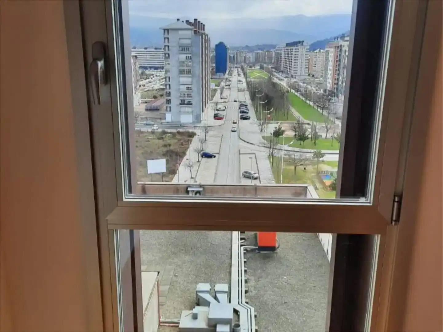 Vista exterior de Pis en venda en Ponferrada amb Parquet i Traster