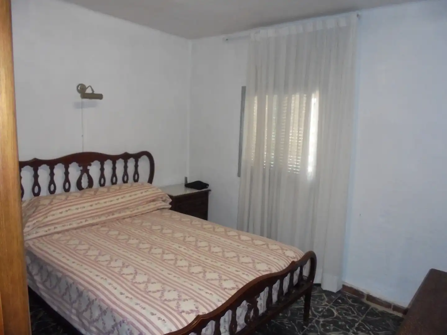 Bedroom of Houses for sale in Casinos  with Swimming Pool