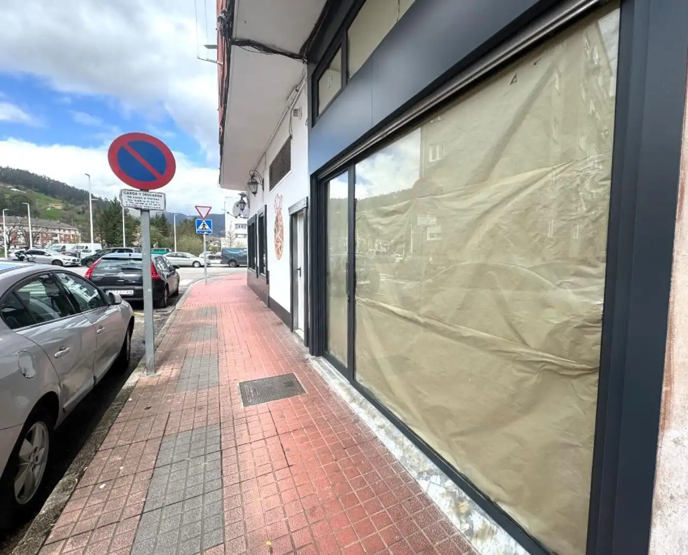 Local comercial de lloguer a Los Corrales de Buelna - Calle TRABAJADORES DE AUTHI, imagen 2