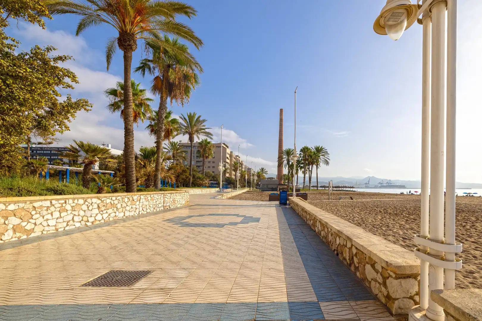 Exterior view of Flat for sale in Málaga  with Air Conditioner, Heating and Terrace