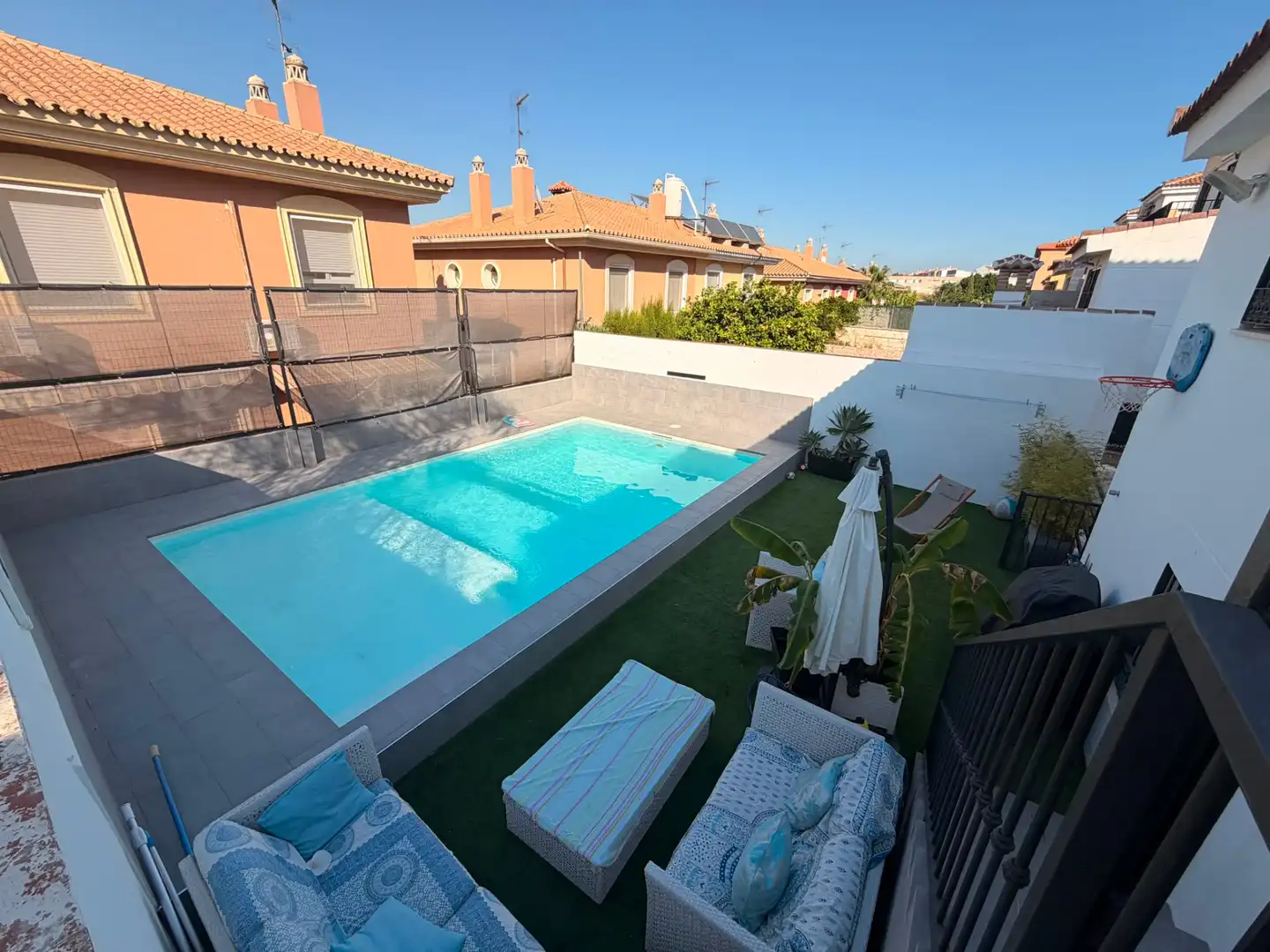 Maison jumelée avec terrasse à louer à Capellanía - Retamar, imagen 2